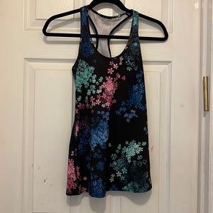 Lululemon racerback exercise T-shirt size small